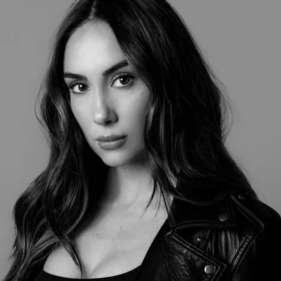 MIA COURTNEY | NASHVILLE profile