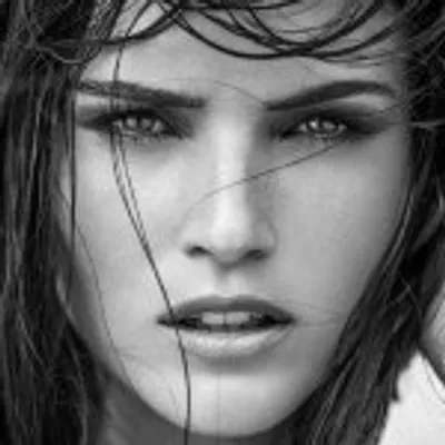 MIA CONNOR profile