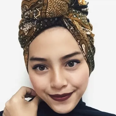 MIA MIFTAH profile