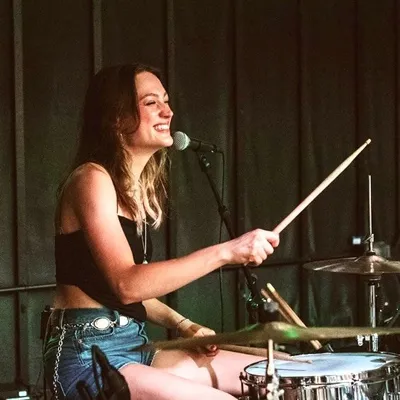 Mia Morris profile