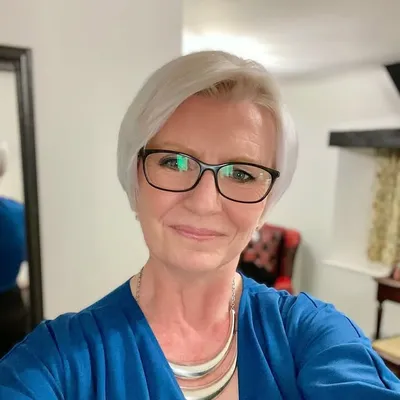 Michelle Devey-Carvill profile
