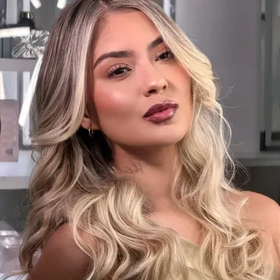 MICHELLE CASTILLO profile