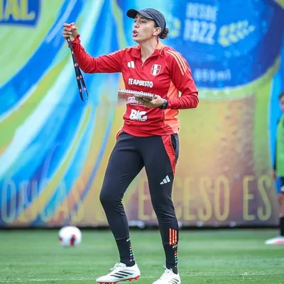 Mich González profile