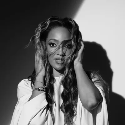 Mickey Guyton profile