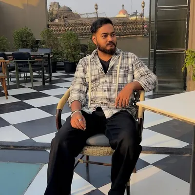 Souvick Das | Memes Wale ✨ profile