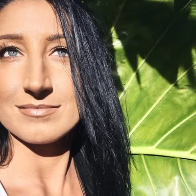 Chrystal Hutchinson profile
