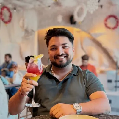 Mihir ๐ฆ profile