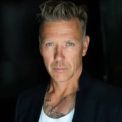 Mikael Persbrandt profile