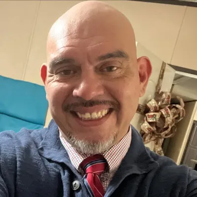 Mike Vera Cruz profile