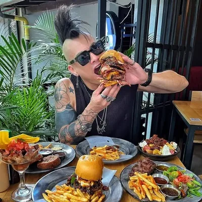 MikeVsFood profile