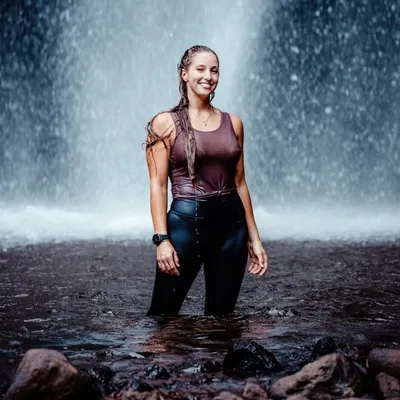 MIKAELA | ADVENTURE | TRAVEL profile