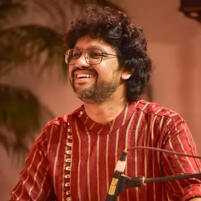 Milind Vasudev Kulkarni (मिलिंद वासुदेव) profile