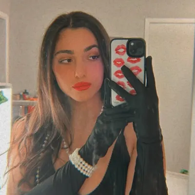 Mila Kahkeshan profile