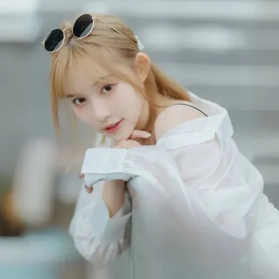 張又潔Mina profile