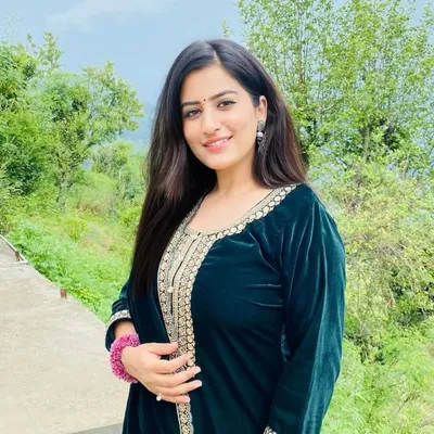 Minakshi Sharma profile