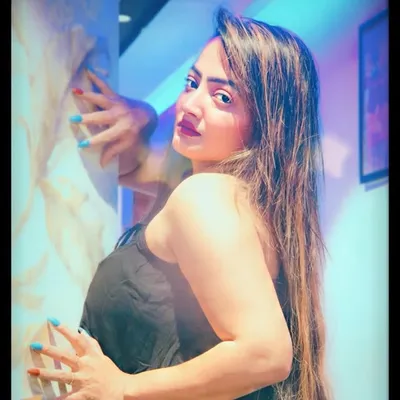 Minaz Khan profile