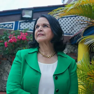 Minou Tavárez Mirabal profile