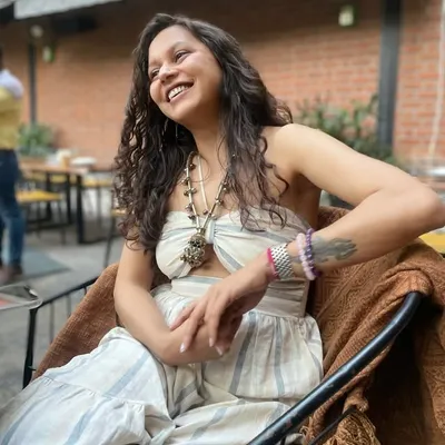 RJ Shruti profile