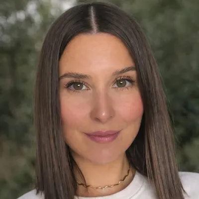 Miriam Ortega Oficial profile