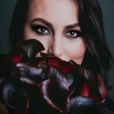 Miriam Luna profile