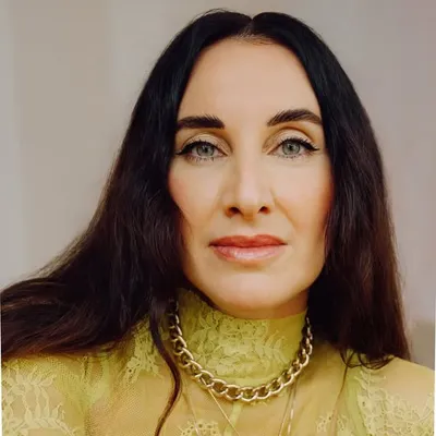 Mirna Funk profile