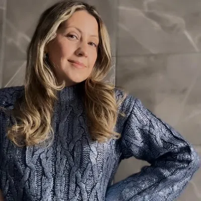 MIROSLAVA KAUFFMAN | Perfumes Skincare Moda profile