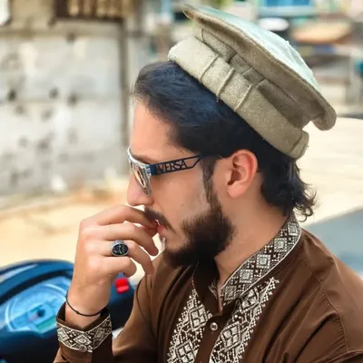 جیبرائیل بیغ profile