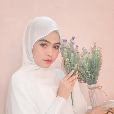 ميرزا ناجيحة profile