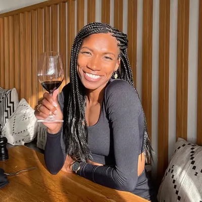 Damisha Collins | Travel, Food, & Experiences profile