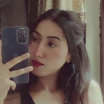 Aayushi Parashar profile