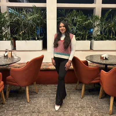 بشرا خواجہ profile