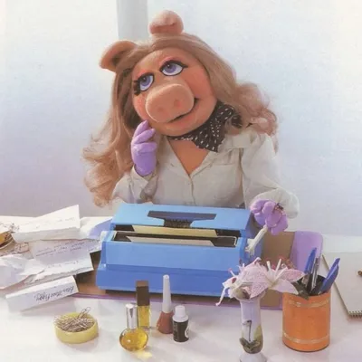 Carrie // Miss PR Piggy ๐ท profile