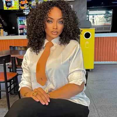Miss Seynabou Toure profile