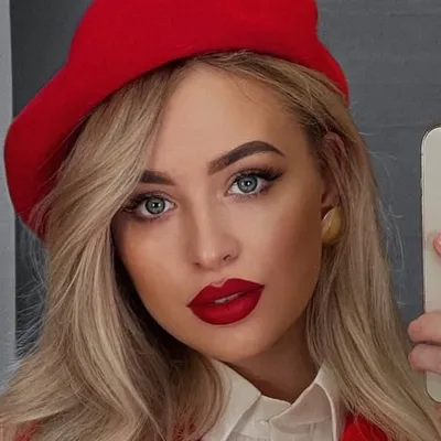 Taisia Gavva Beauty & Fashion Influencer | travel | perfume UGC profile