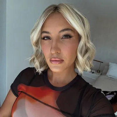 Alyssa Mills profile