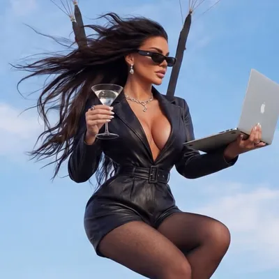 𝐀 𝐍 𝐃 𝐑 𝐄 𝐀 𝐆 Instagram profile photo