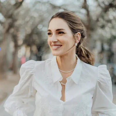 Miss Cavallier profile