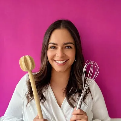 Miss Foodie | Val Benítez profile