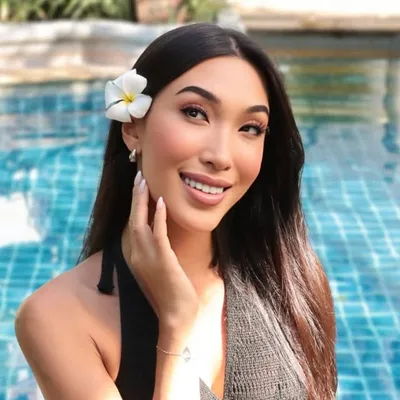 Julie Vu profile