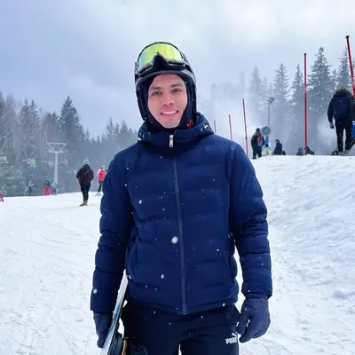 Alvaro J Tirado profile