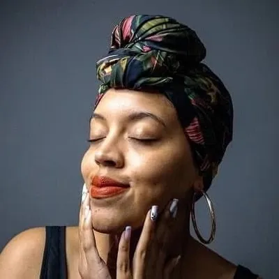 Mi vida afro - Karla Scott profile