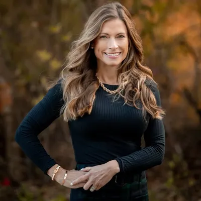 Shay Shull, Lifestyle Blogger profile
