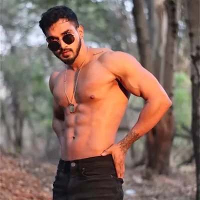 Jay Makar profile