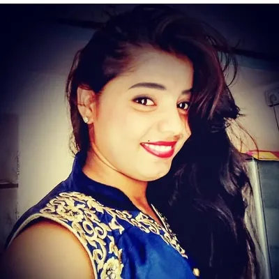 miss komal Solanki profile