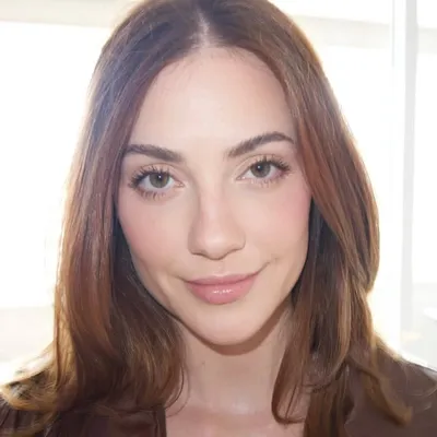 Karol Queiroz profile