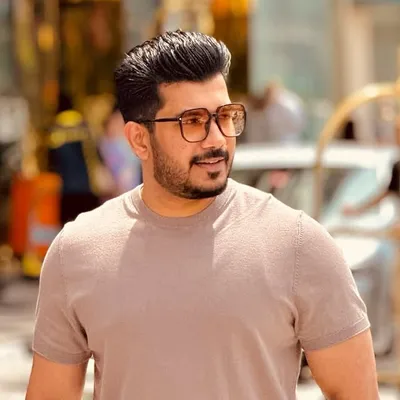 Musthak Beeroli - Dubai Blogger profile