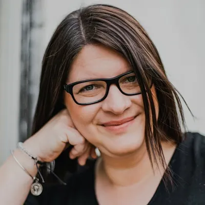 Carina Werba profile