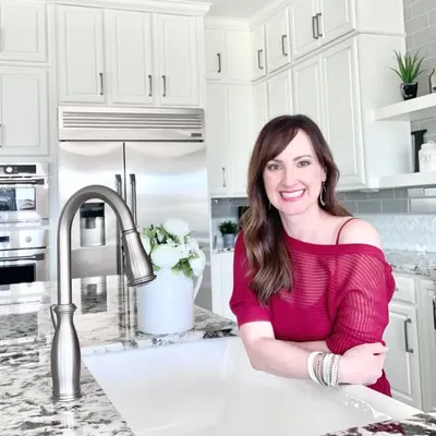 Modern Farmhouse Glam | Amy Long profile