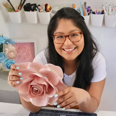 ๐ต๐ช Cristina | Latina Content Creator profile