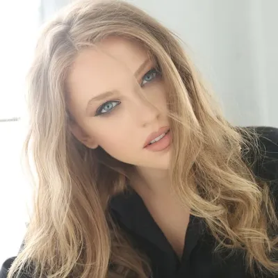 Modesta profile